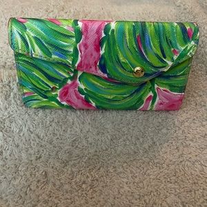 Lilly Pulitzer sun glass case